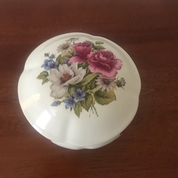 San Francisco Music Box Company Floral Music Box - Picture 1 of 5